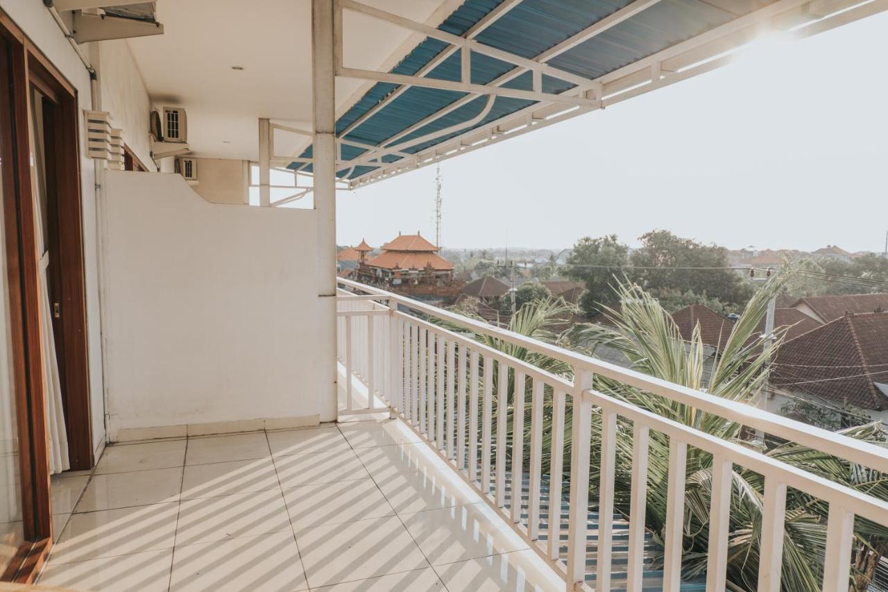 Liong Guest House Canggu Esterno foto