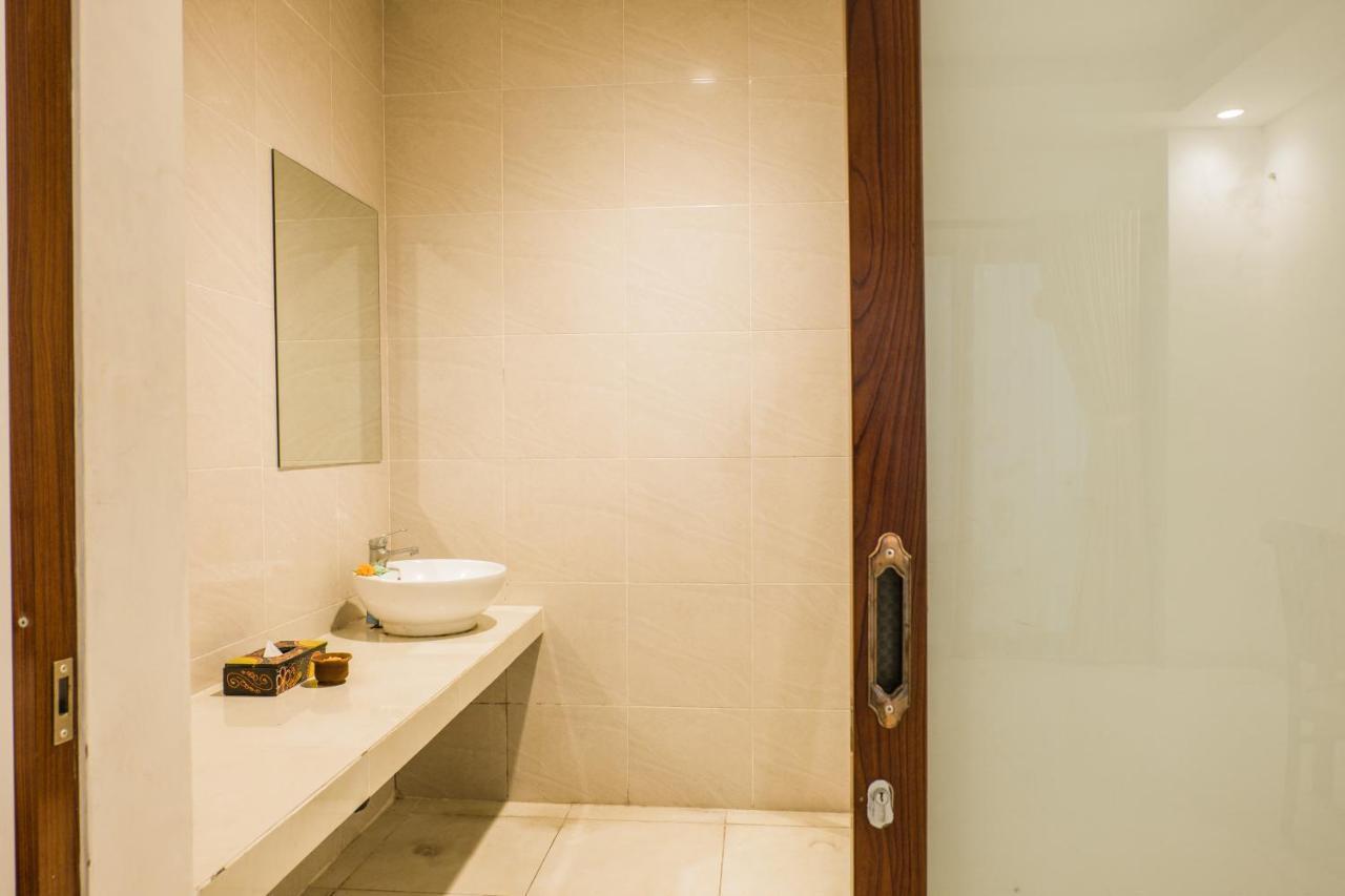 Liong Guest House Canggu Esterno foto